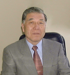 創業者　平岡信夫